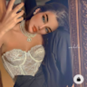 Meet your Posher, Chloe